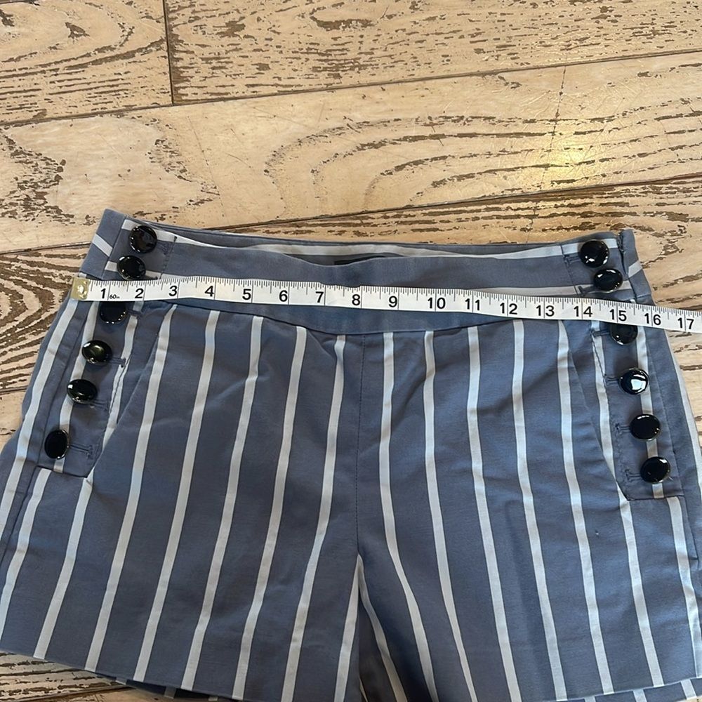 LOFT Nautical Stripe High Rise Button Sailor Shorts Gray and White Size 2 - Picture 8 of 11